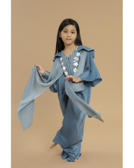 Bjarna Empress Teens Embellished Collar Kaftan in Blue Perennial