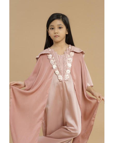 Bjarna Empress Teens Embellished Collar Kaftan in Crystal Rose